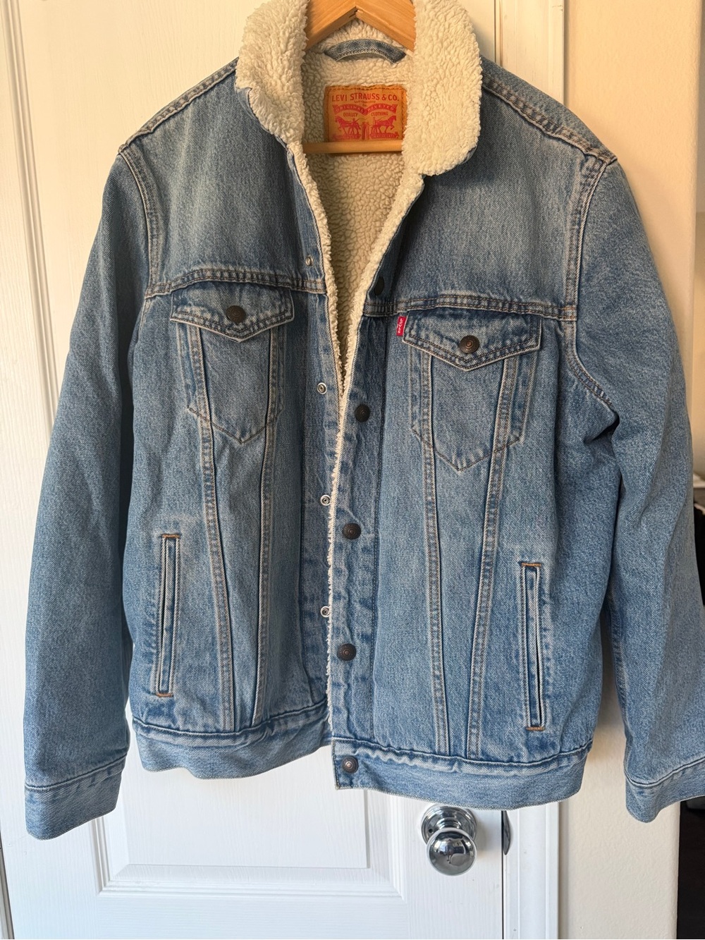 Levi's Light Blue Denim Sherpa-Lined Jacket with Cream Collar